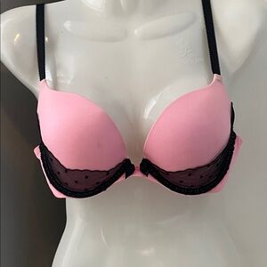 Victoria Secret 34C Chic Pink and Black Lace Bra